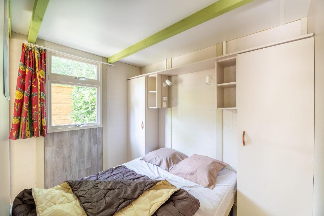 فندق Camping Le Colporteur Le Bourg-dʼOisans المظهر الخارجي الصورة