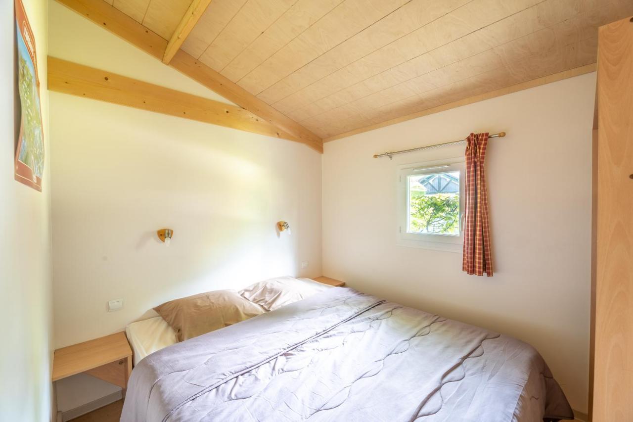 فندق Camping Le Colporteur Le Bourg-dʼOisans المظهر الخارجي الصورة