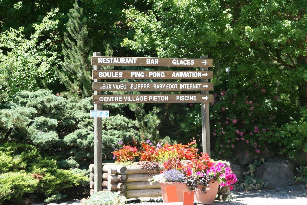 فندق Camping Le Colporteur Le Bourg-dʼOisans المظهر الخارجي الصورة